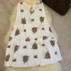 Sleeveless tank